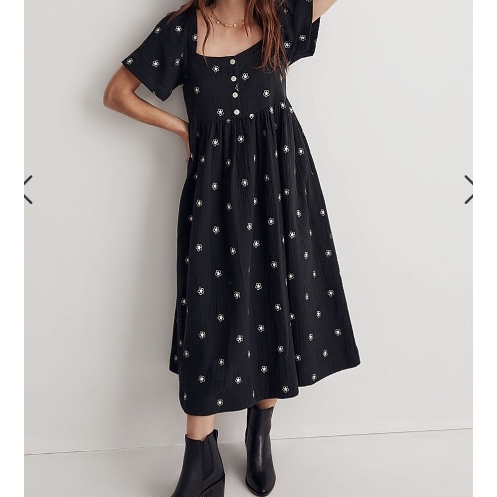 Madewell Daisy Embroidered Lightspun Square-Neck Midi Dress — NWT — size S